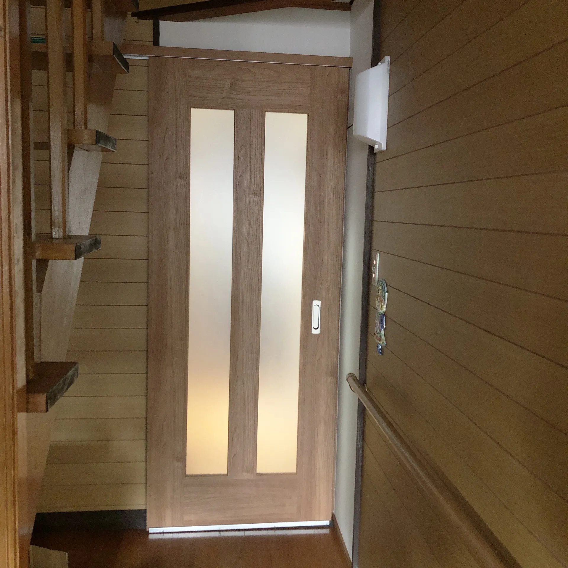 間仕切り戸 新設工事